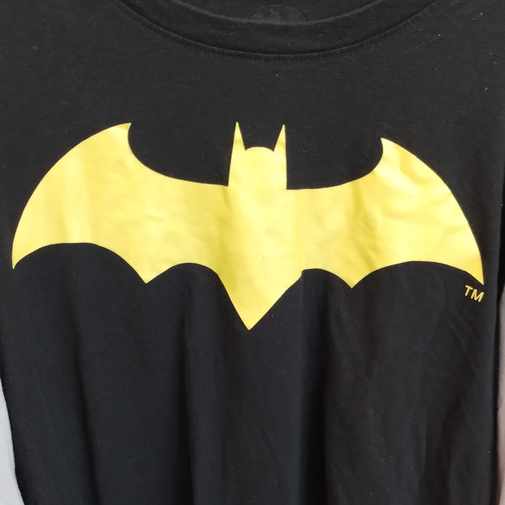 DC Comics The Dark Knight Batman  Long Sleeve Shirt  (Fading on Size Tag) - Picture 8 of 16